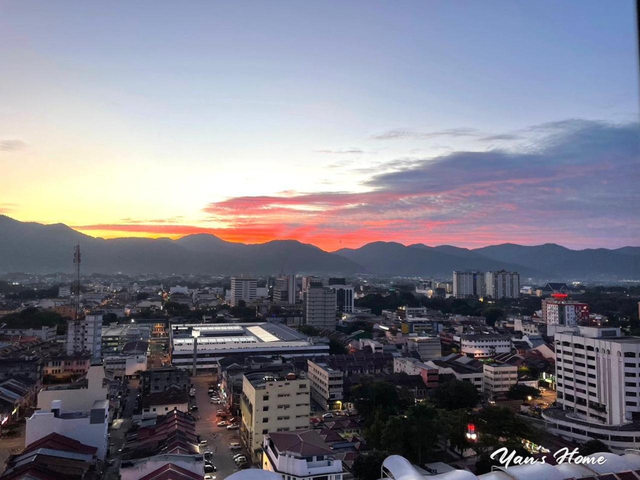 Ipoh Town Centre-Octagon High Flr 2R2B By Yanshome 2 Mins Walk To Famous Food Eateries Exterior photo